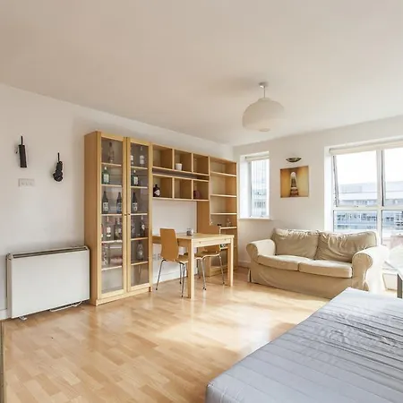College Gate - City Centre Apartment